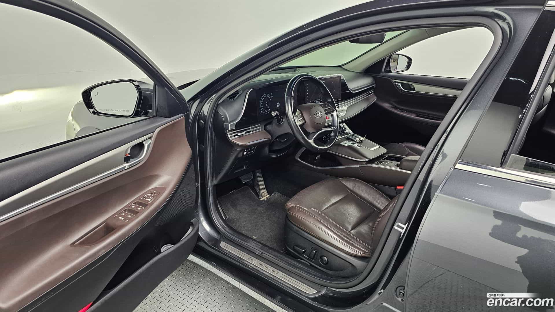 Grandeur Hyundai 2021.2-OPTION-015