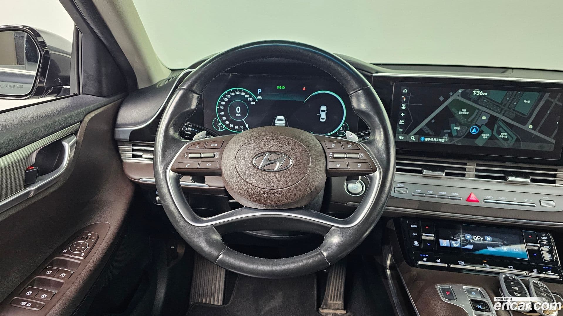 Main__Slider__Photo:Grandeur Hyundai 2021.2-12