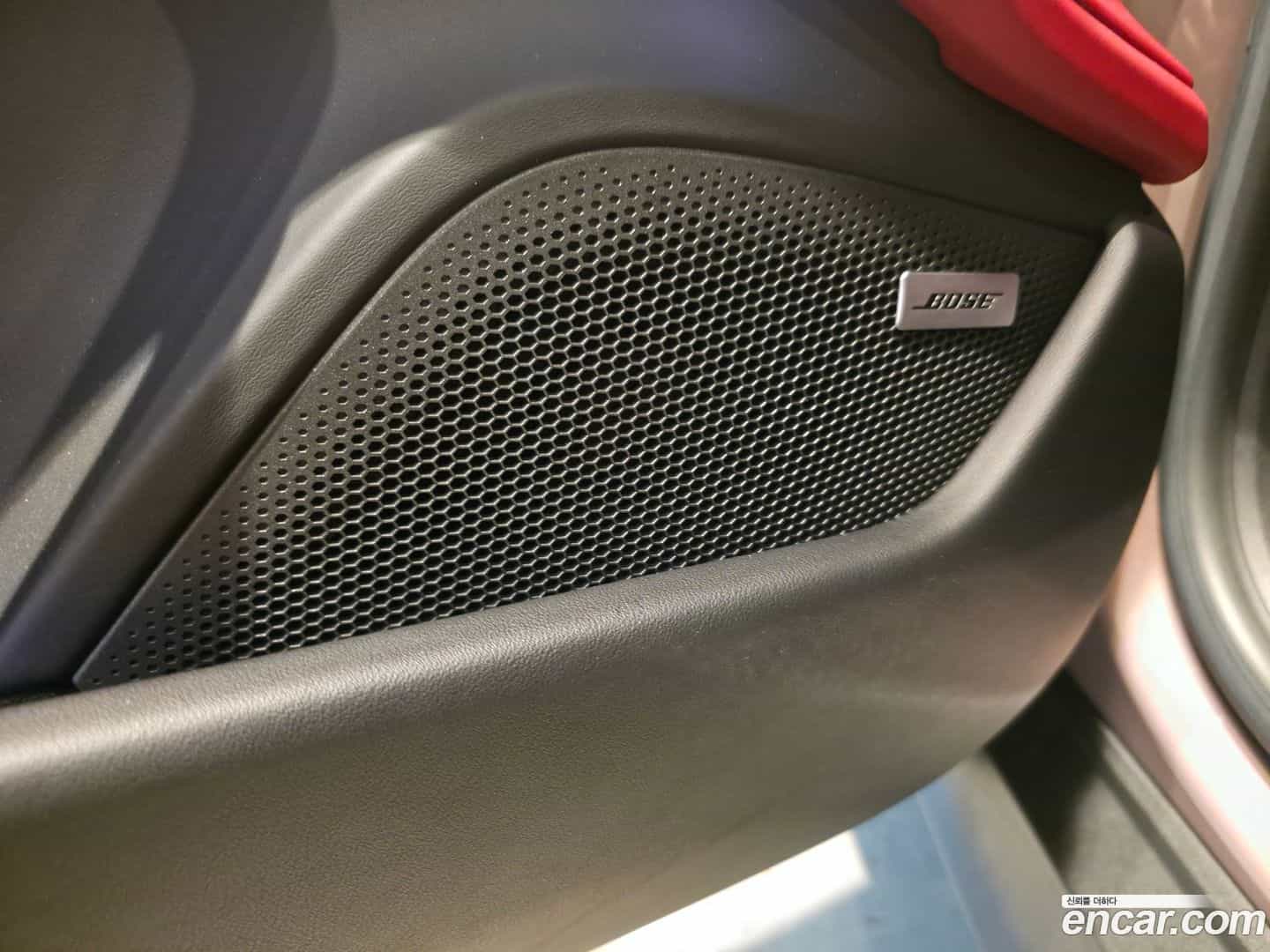 Taycan Porsche 2022.4-OPTION-023