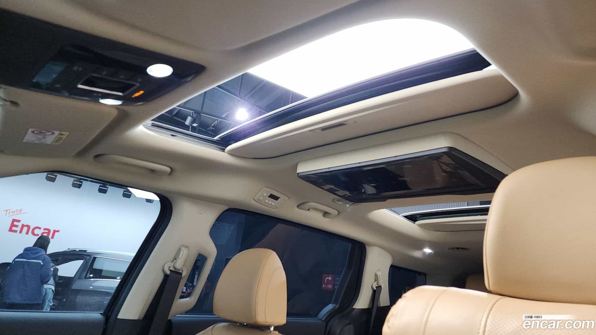 Canival Kia 2021.3-OPTION-023