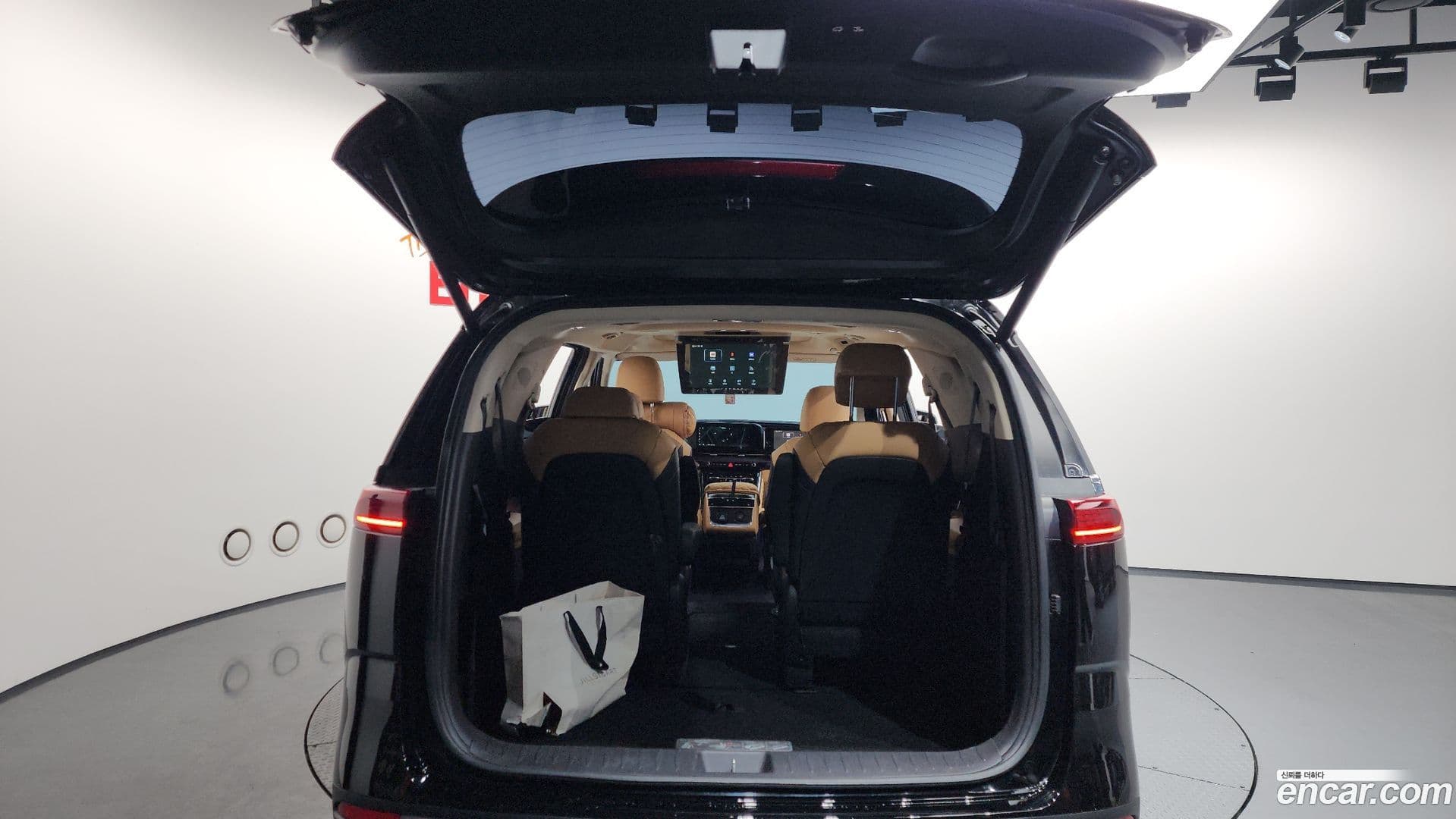 Main__Slider__Photo:Canival Kia 2021.3-19