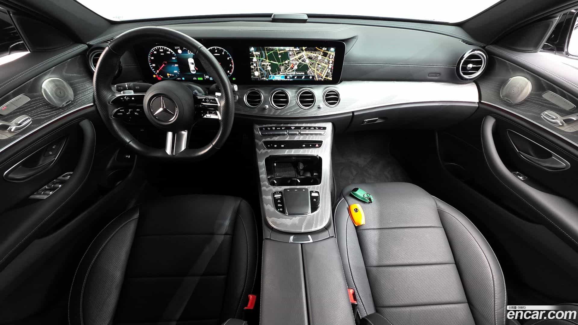 E-Class Mercedes-Benz 2023.10-INNER-007