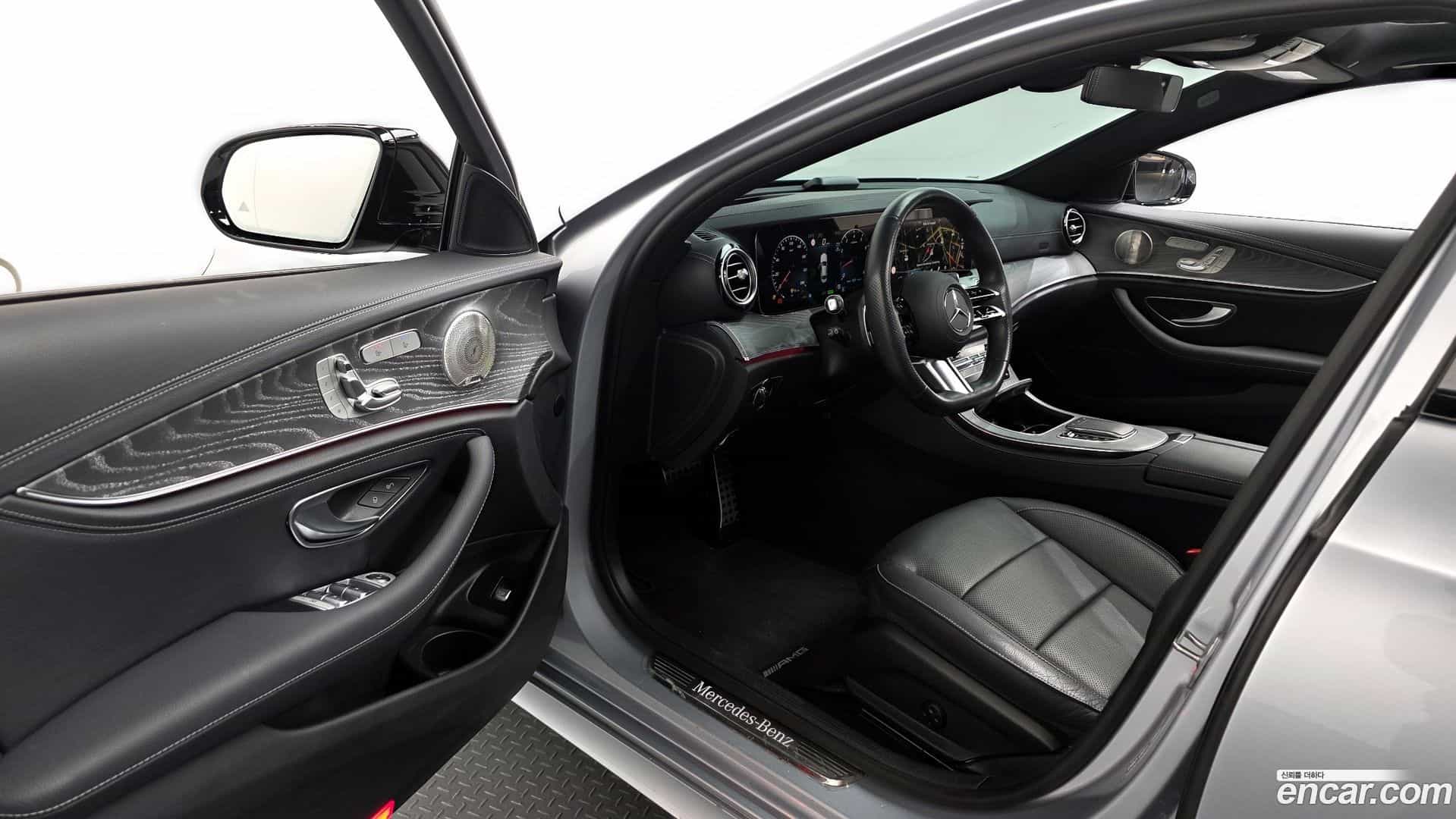 E-Class Mercedes-Benz 2023.10-INNER-010