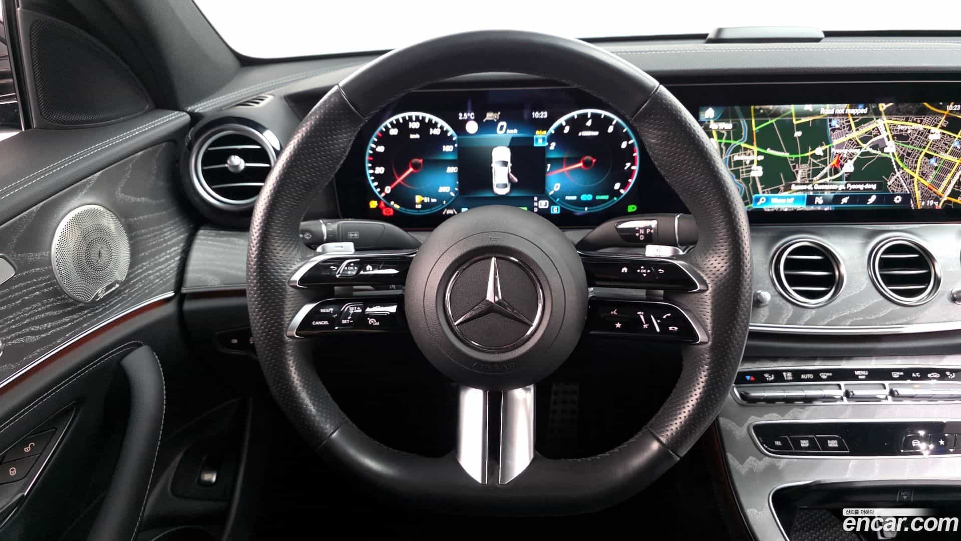 E-Class Mercedes-Benz 2023.10-OPTION-017