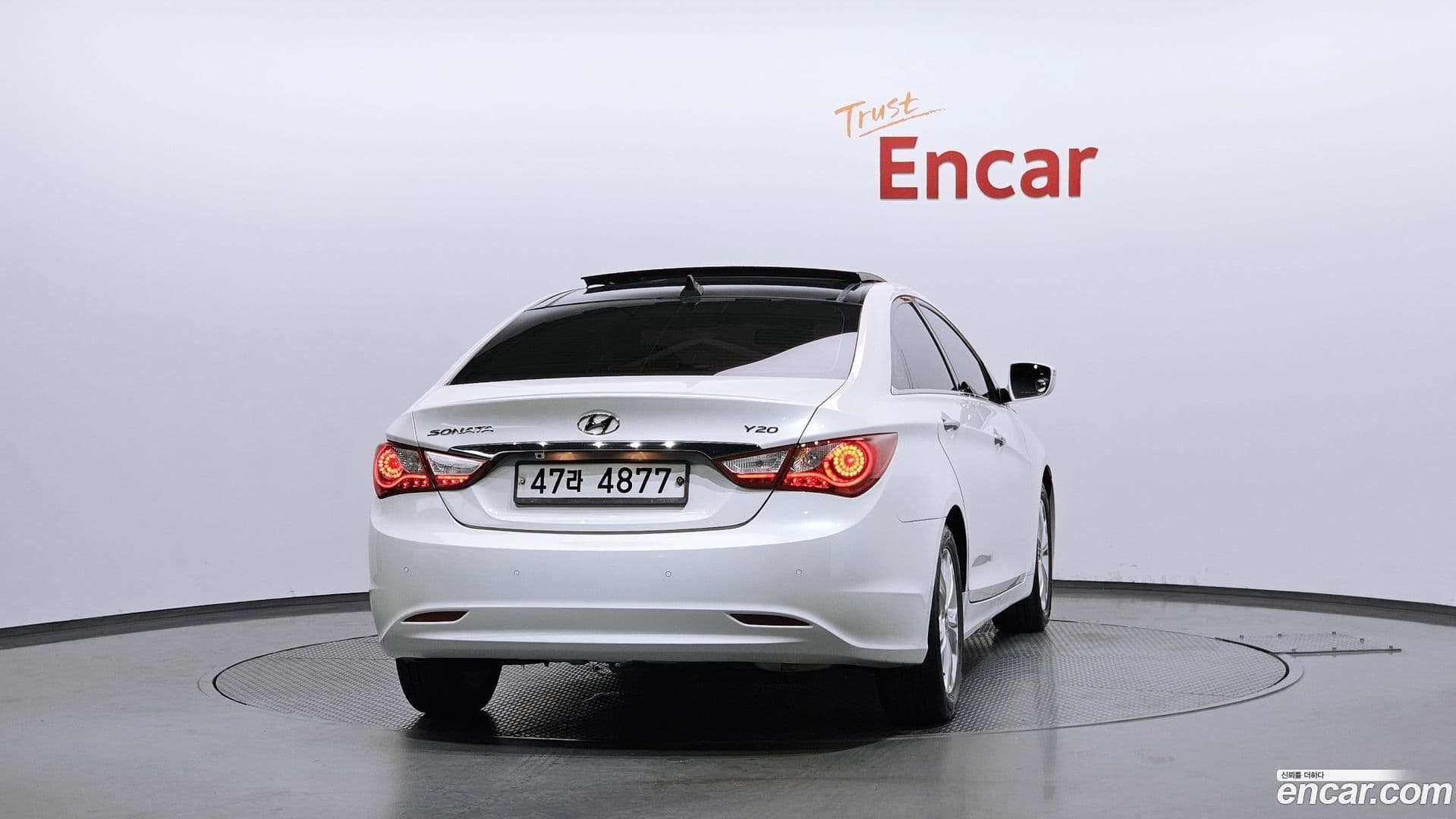 Main__Slider__Photo:Sonata Hyundai 2012.1-3