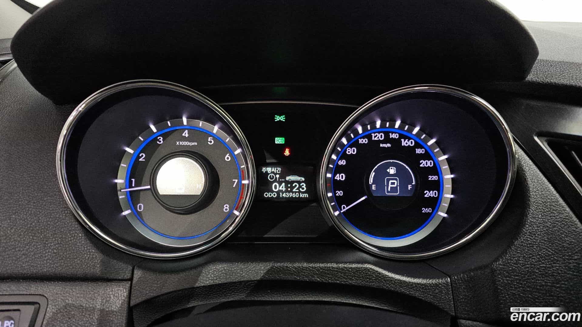 Sonata Hyundai 2012.1-INNER-008