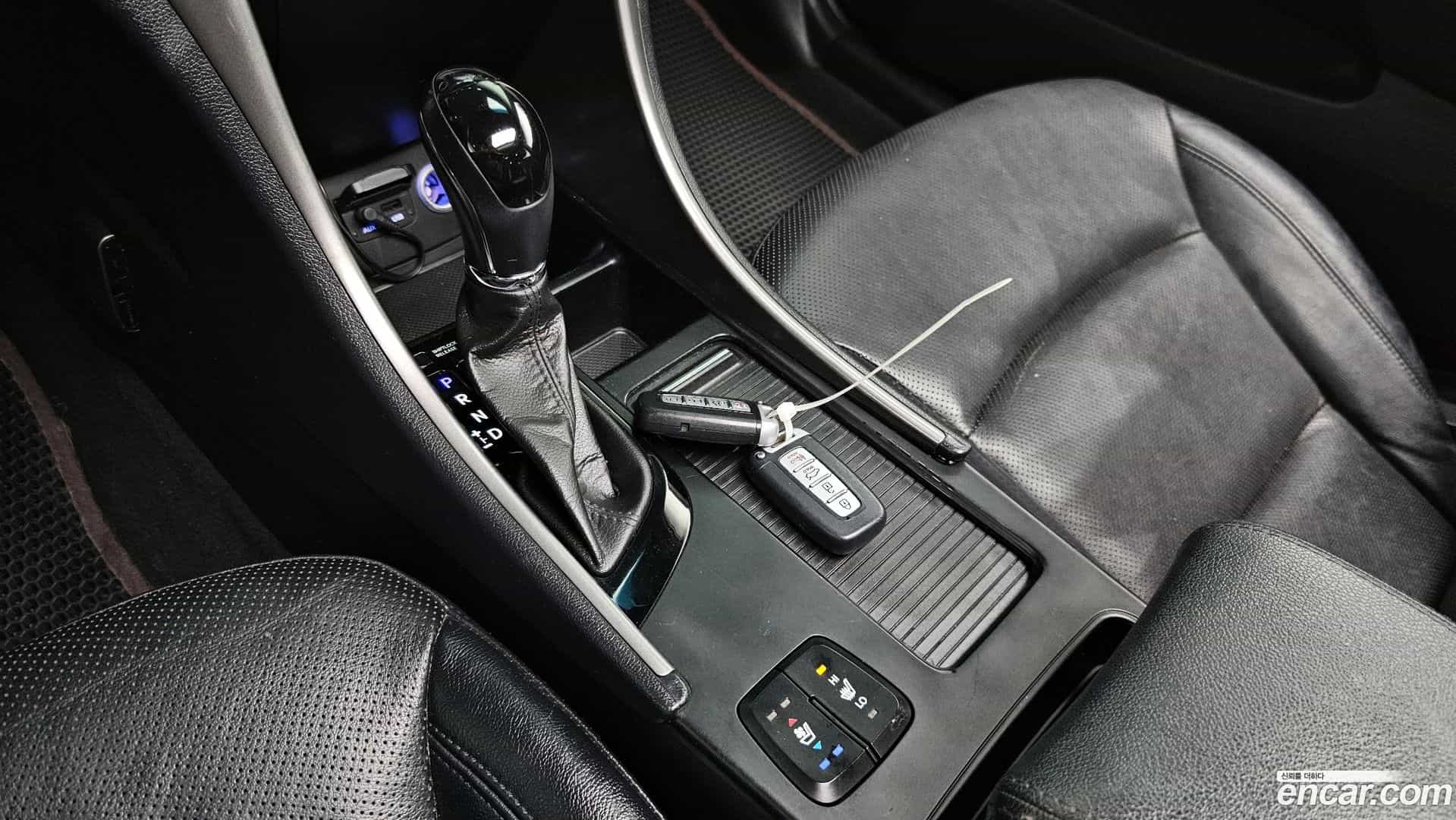 Sonata Hyundai 2012.1-INNER-009