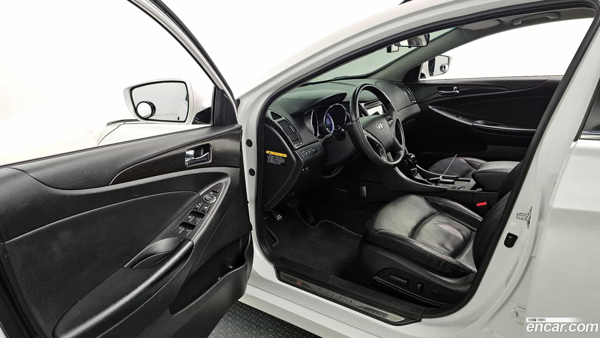 Sonata Hyundai 2012.1-INNER-010