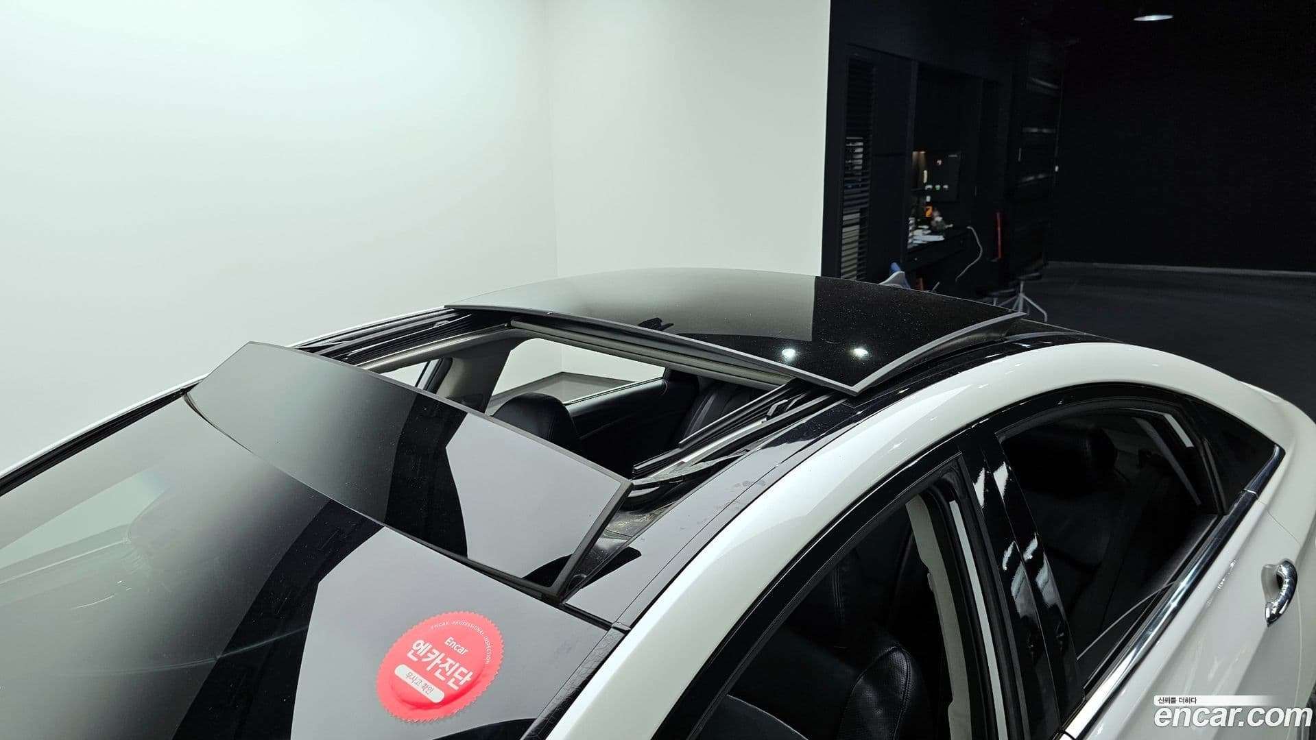 Main__Slider__Photo:Sonata Hyundai 2012.1-18