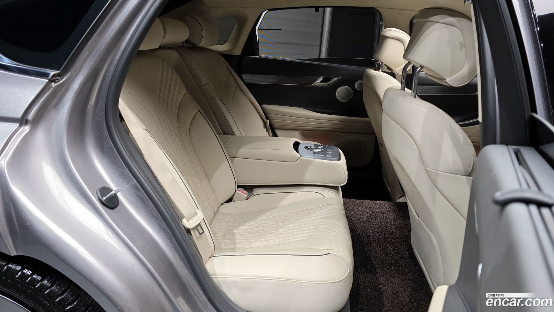 Main__Slider__Photo:G80 Genesis 2021.11-11