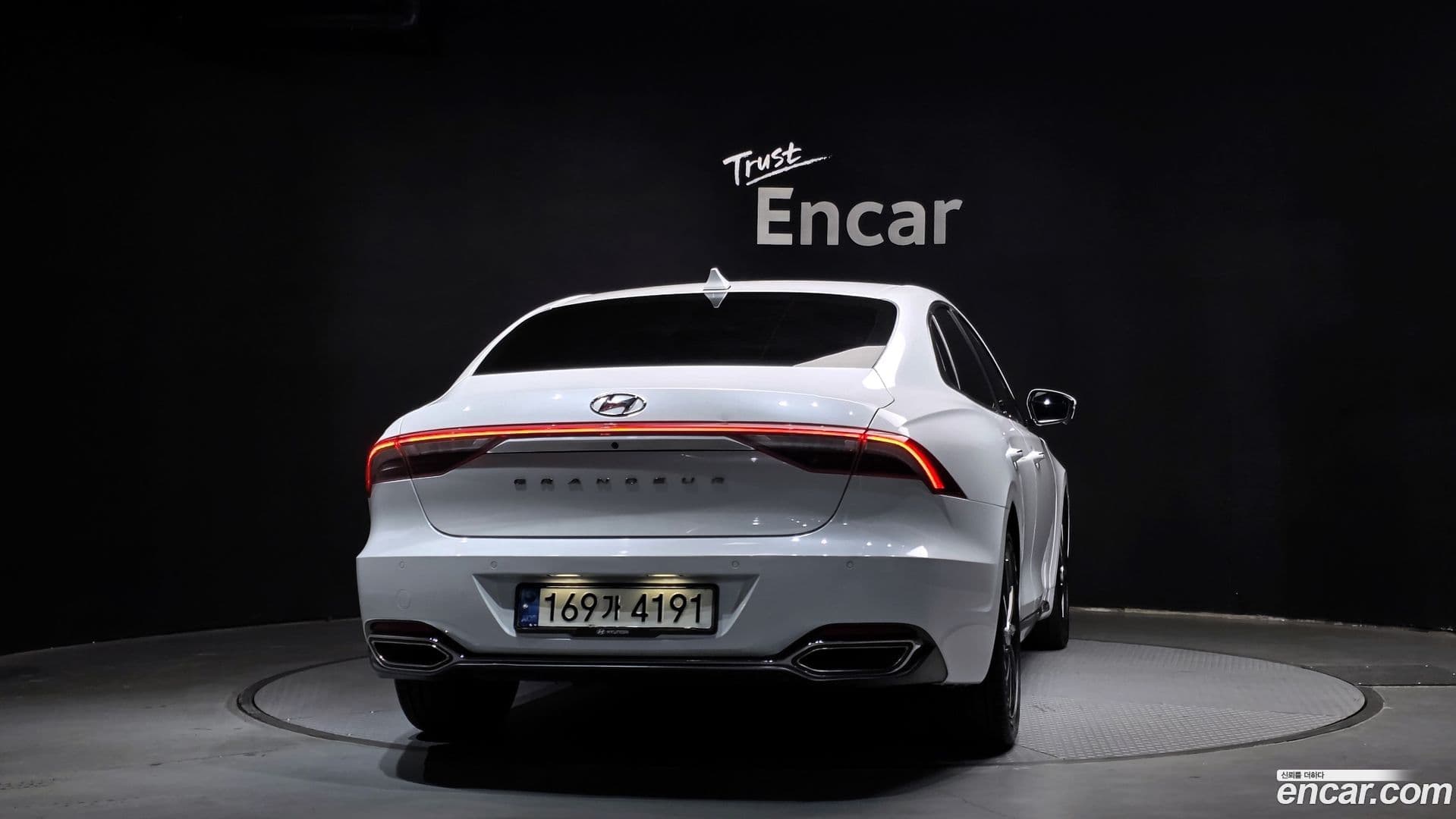 Main__Slider__Photo:Grandeur Hyundai 2020.6-3