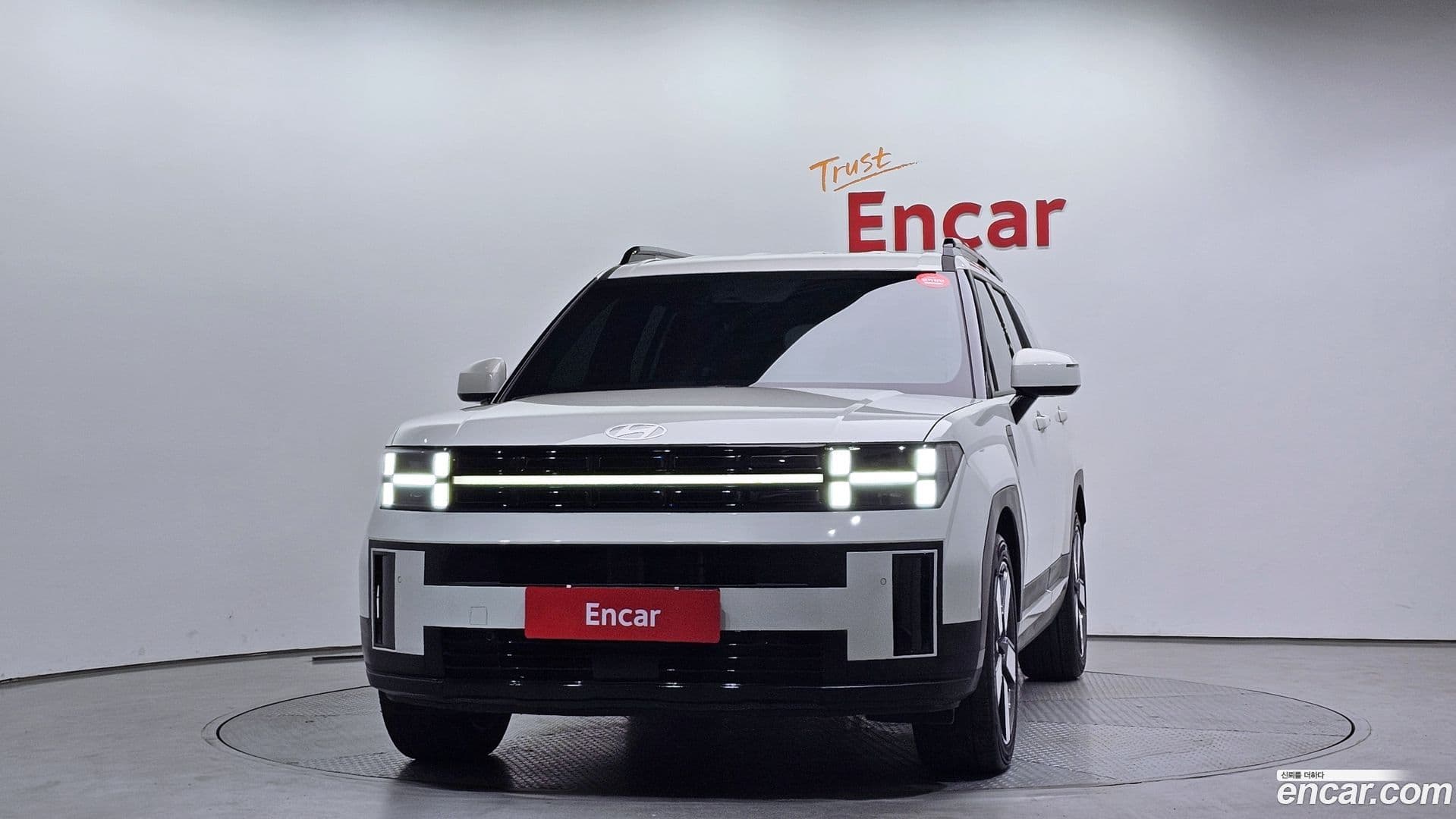 Main__Slider__Photo:Santafe Hyundai 2024.0-2