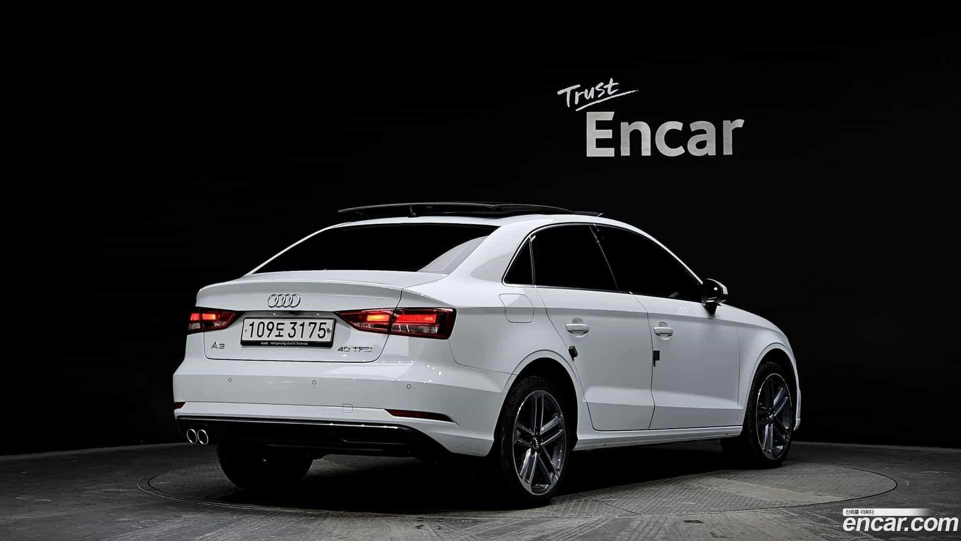 A3 Audi 2020.0-OUTER-002