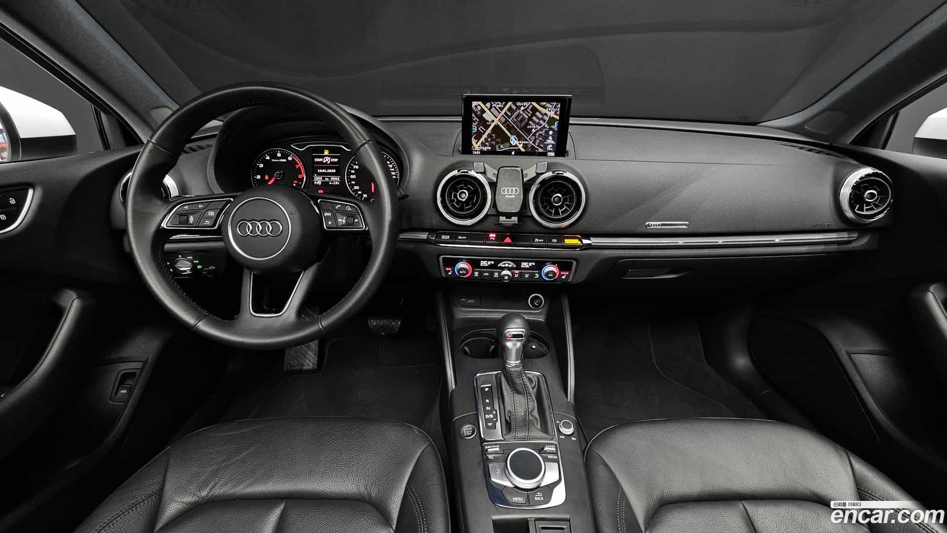 A3 Audi 2020.0-INNER-007