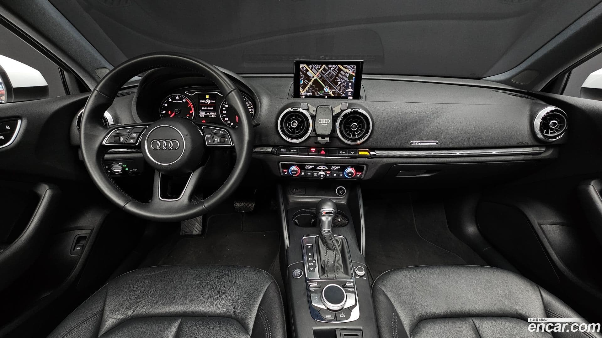 Main__Slider__Photo:A3 Audi 2020.0-6