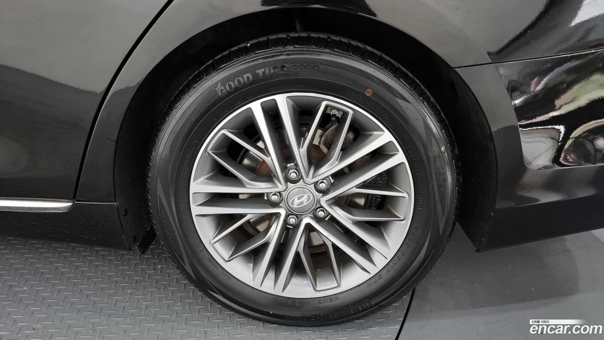 Grandeur Hyundai 2017.7-OUTER-005