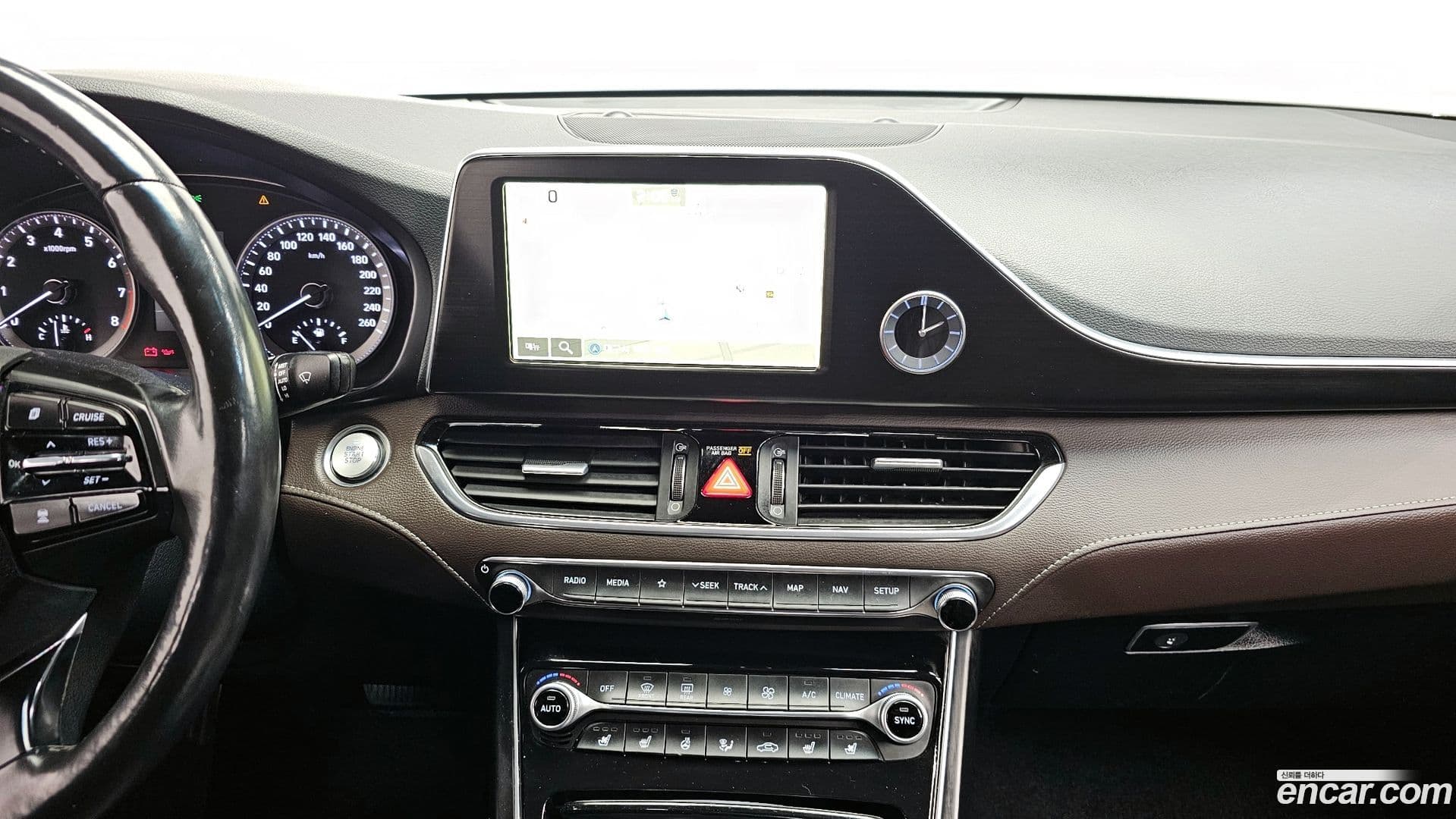 Main__Slider__Photo:Grandeur Hyundai 2017.7-15