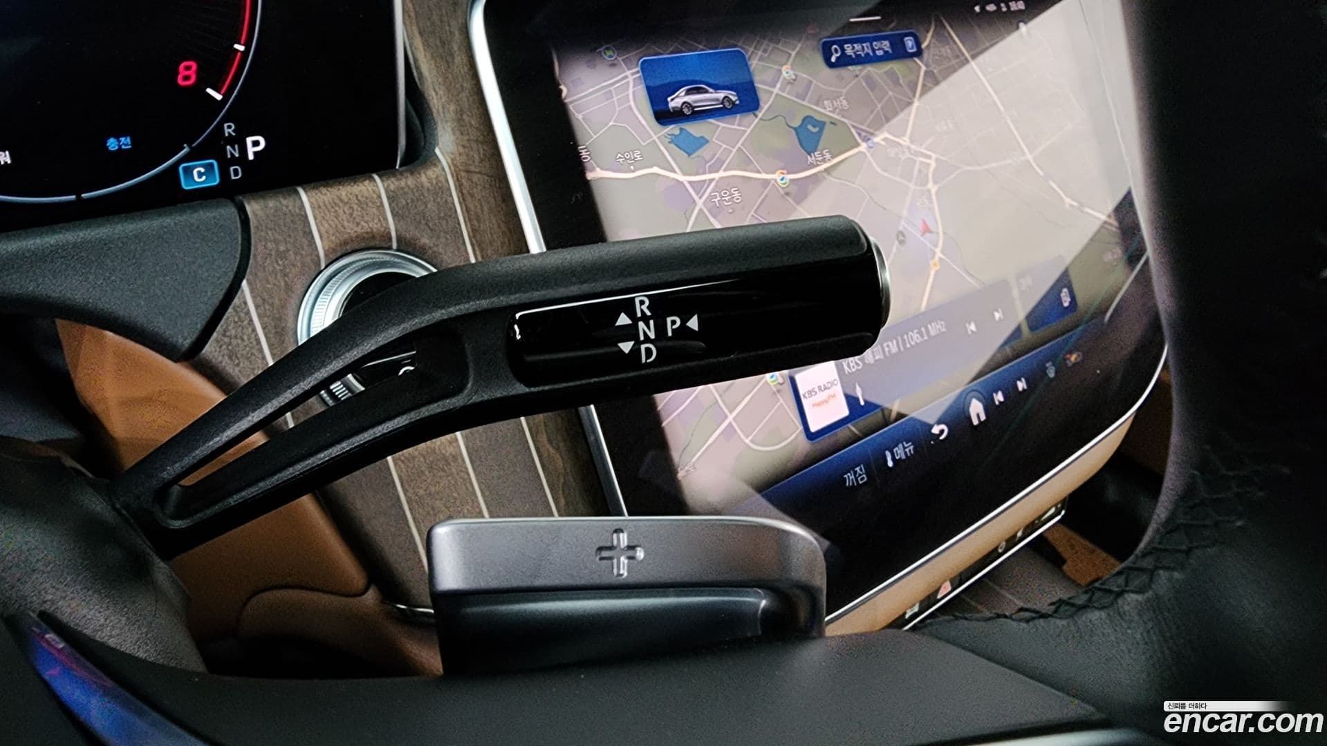 Main__Slider__Photo:E-Class Mercedes-Benz 2024.5-8