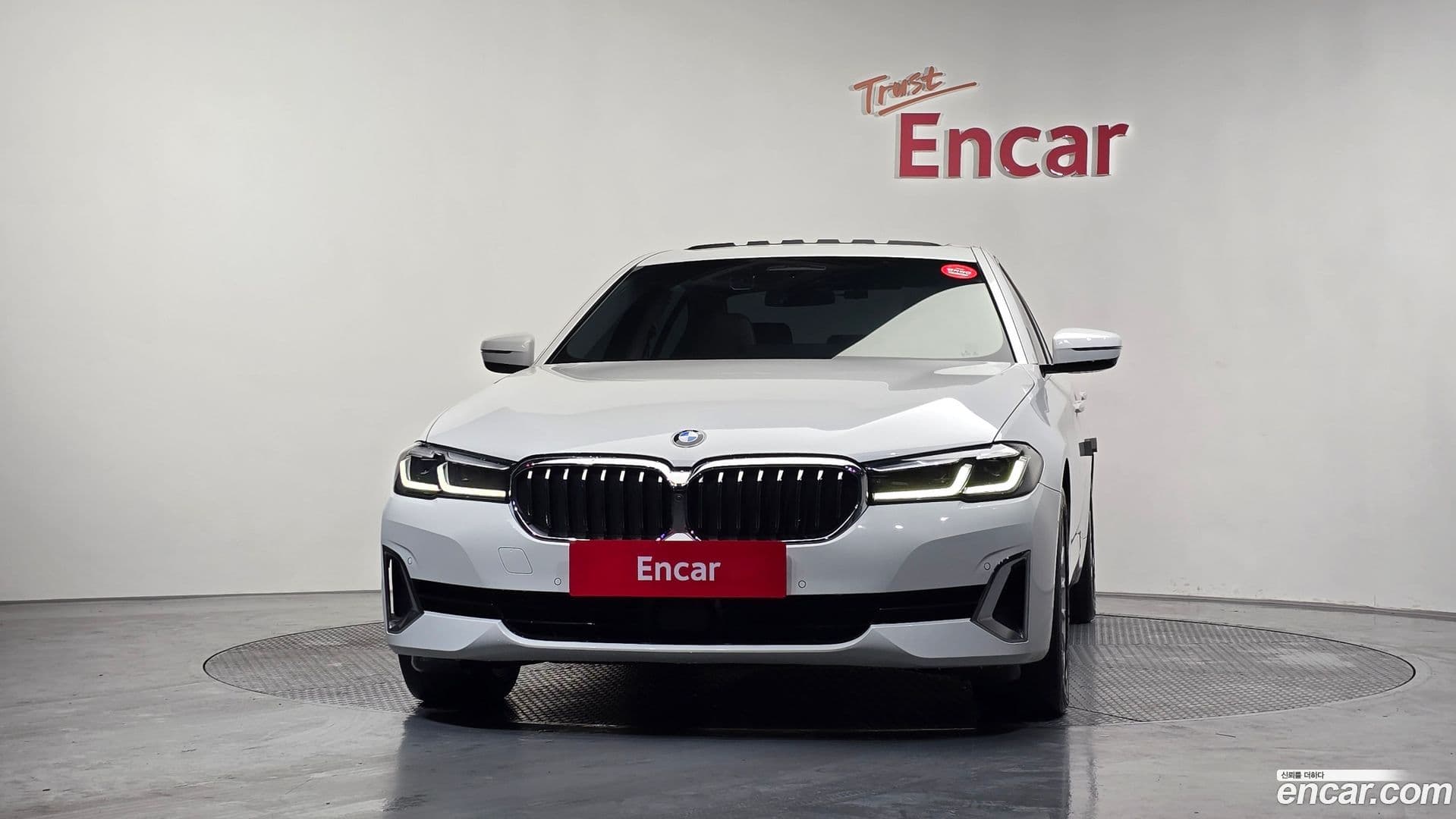 Main__Slider__Photo:5-Series BMW 2021.3-2