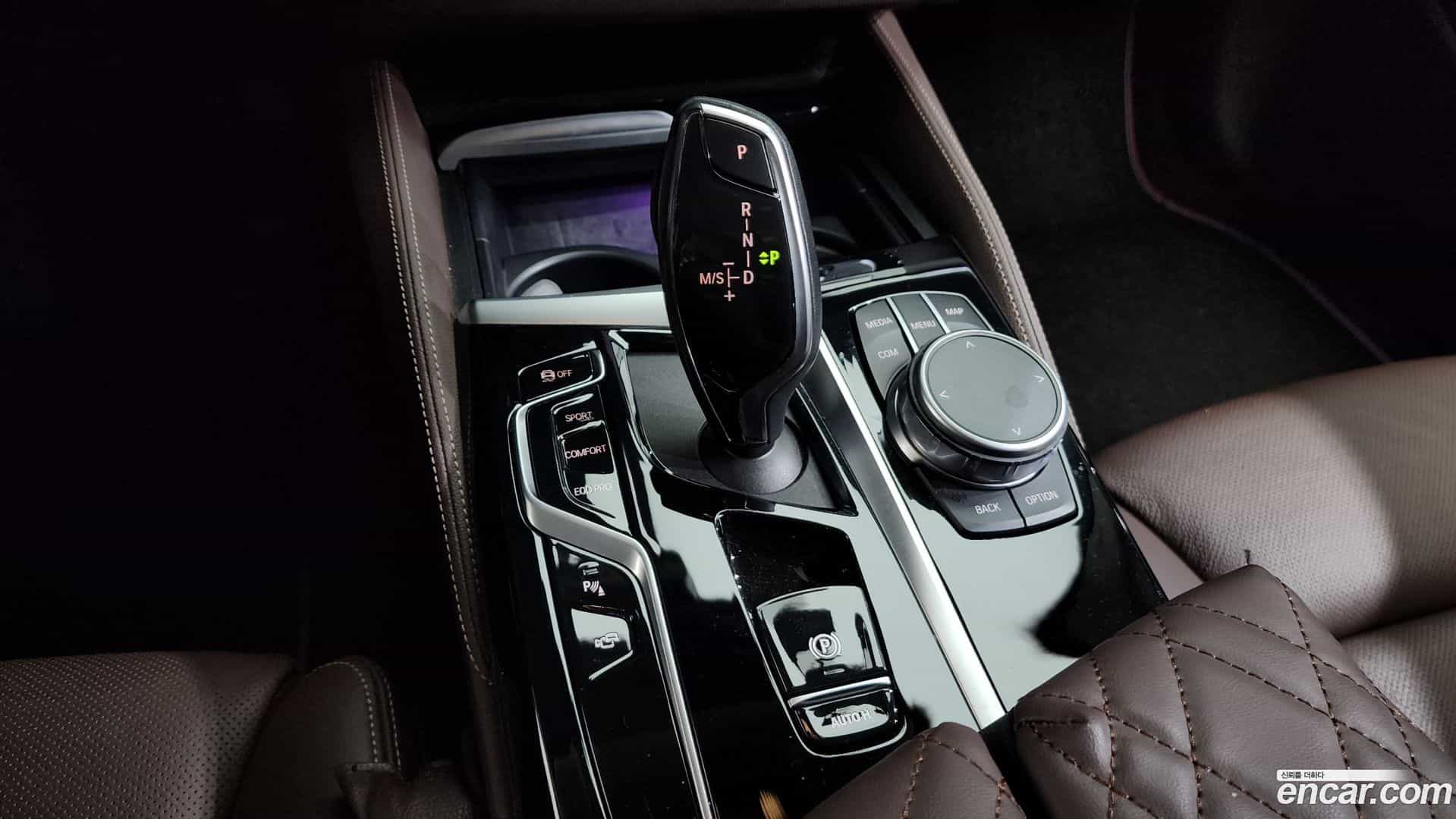 5-Series BMW 2021.3-INNER-009