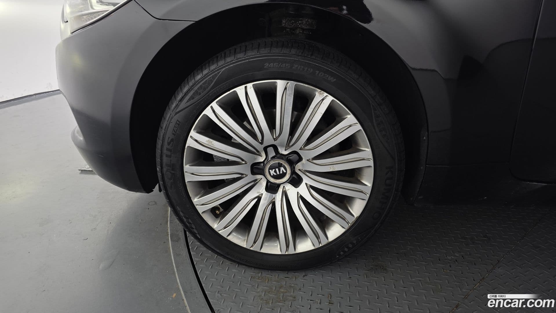 Main__Slider__Photo:K9 Kia 2012.7-4