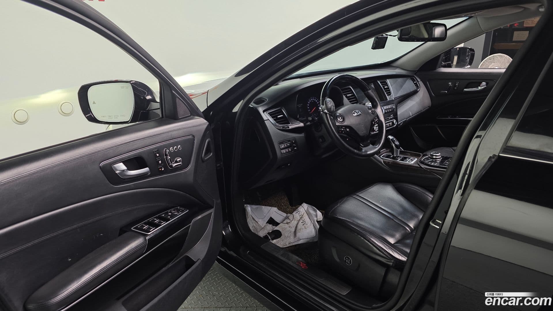 Main__Slider__Photo:K9 Kia 2012.7-10