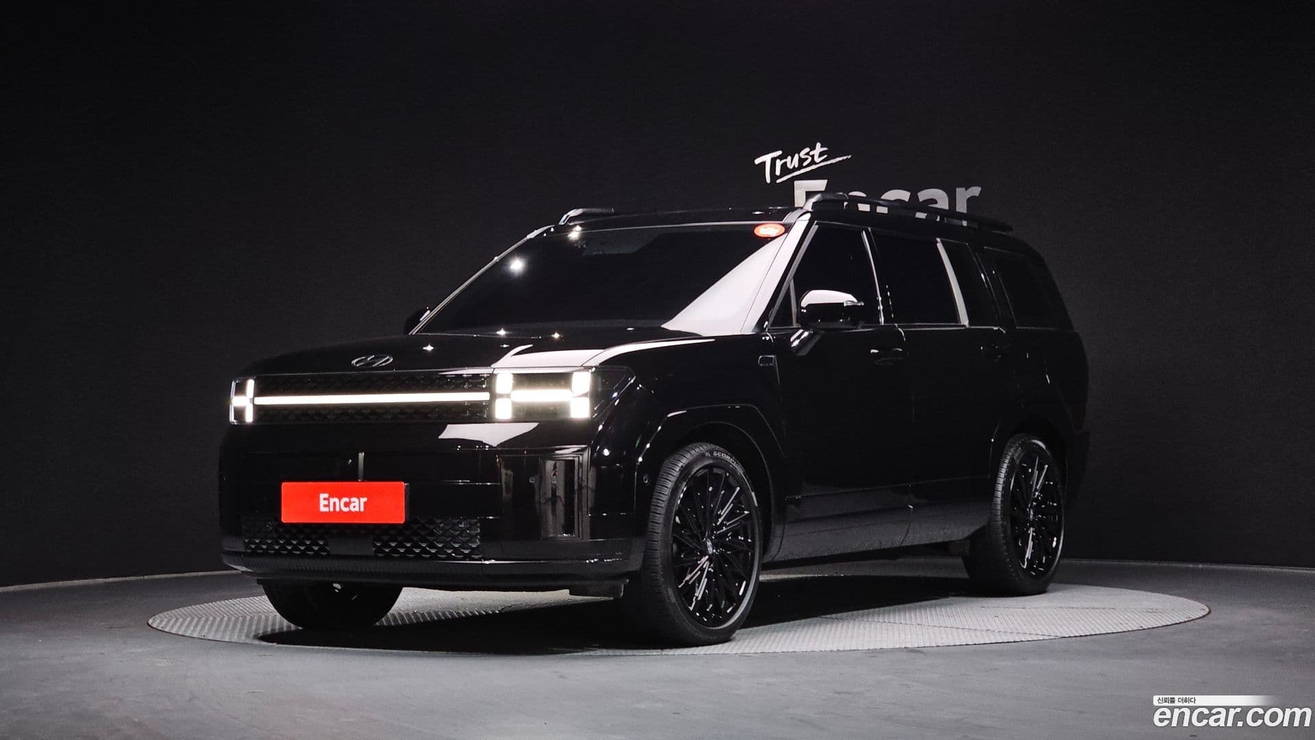 Main__Slider__Photo:Santafe Hyundai 2024.0-0