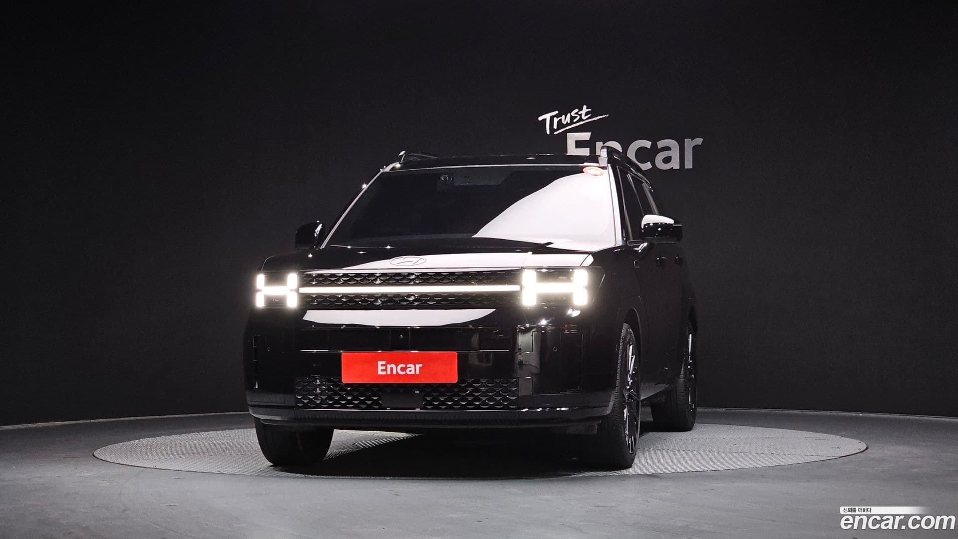 Main__Slider__Photo:Santafe Hyundai 2024.0-2