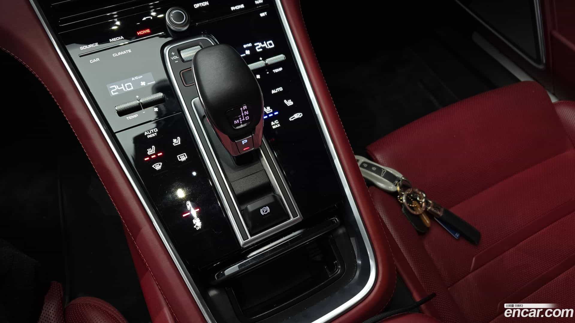 Panamera Porsche 2019.8-INNER-009