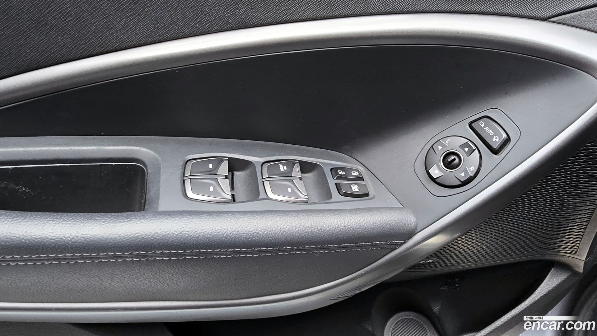 Main__Slider__Photo:Santafe Hyundai 2013.3-17