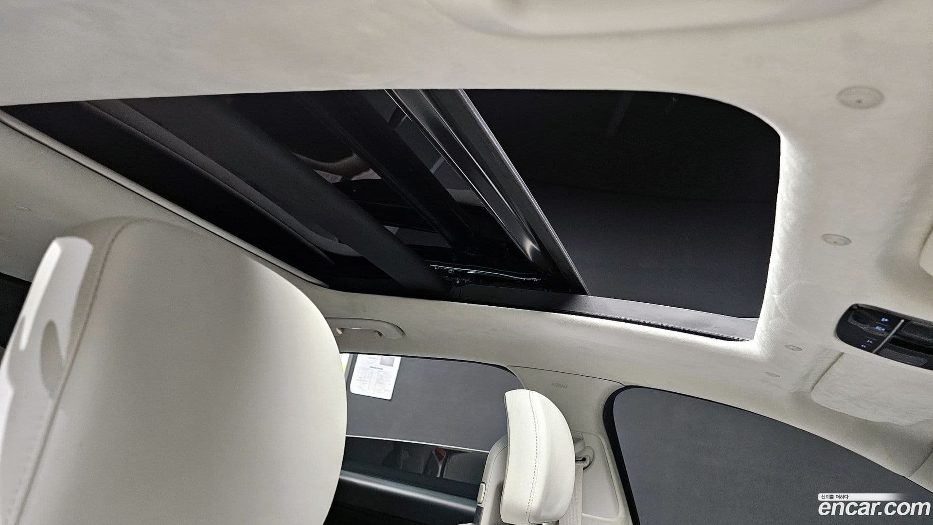 Main__Slider__Photo:Grandeur Hyundai 2023.7-16