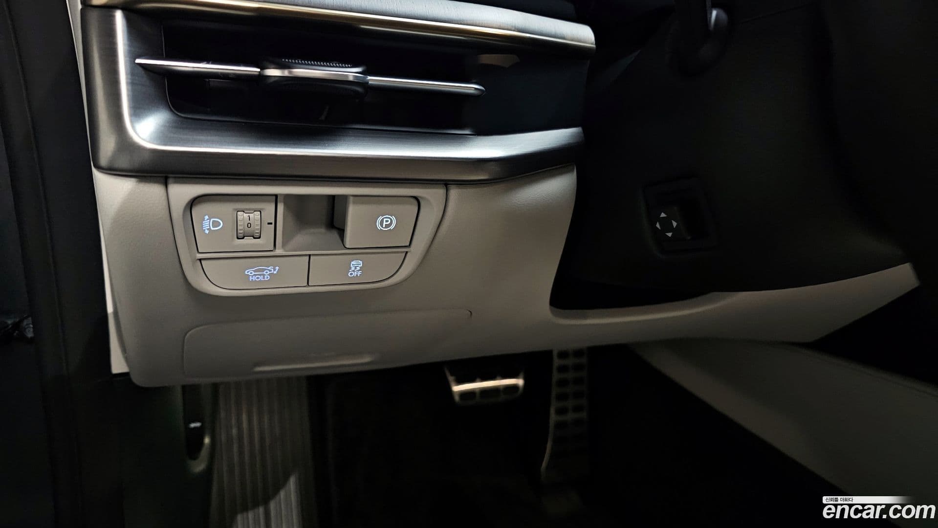 Main__Slider__Photo:Grandeur Hyundai 2023.7-18