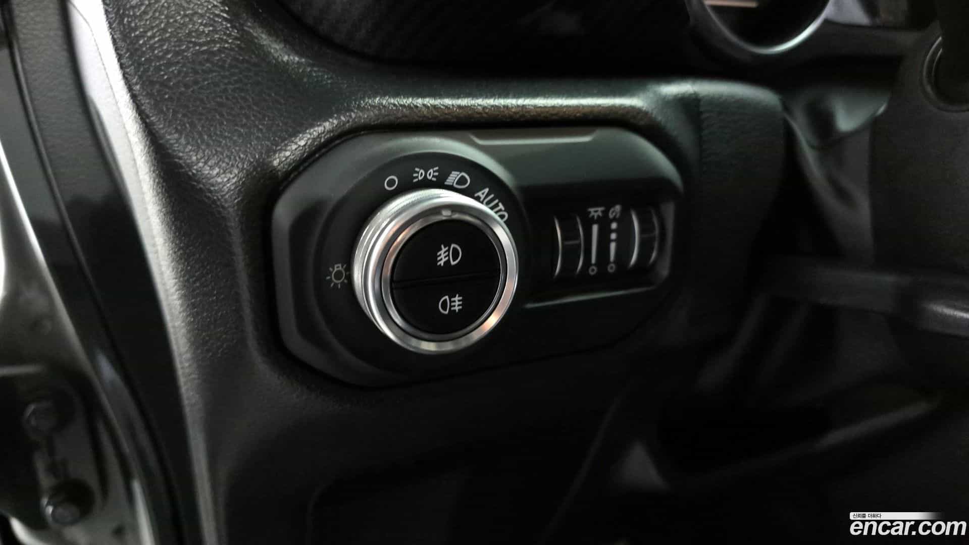 Wrangler Jeep 2023.5-OPTION-022