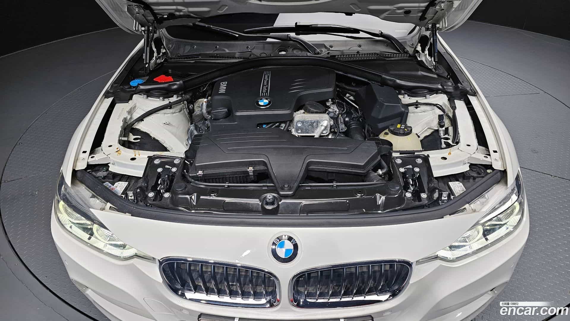 3-Series BMW 2016.6-INNER-006