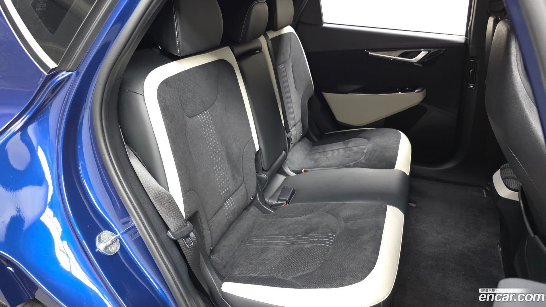 Main__Slider__Photo:EV6 Kia 2021.11-11