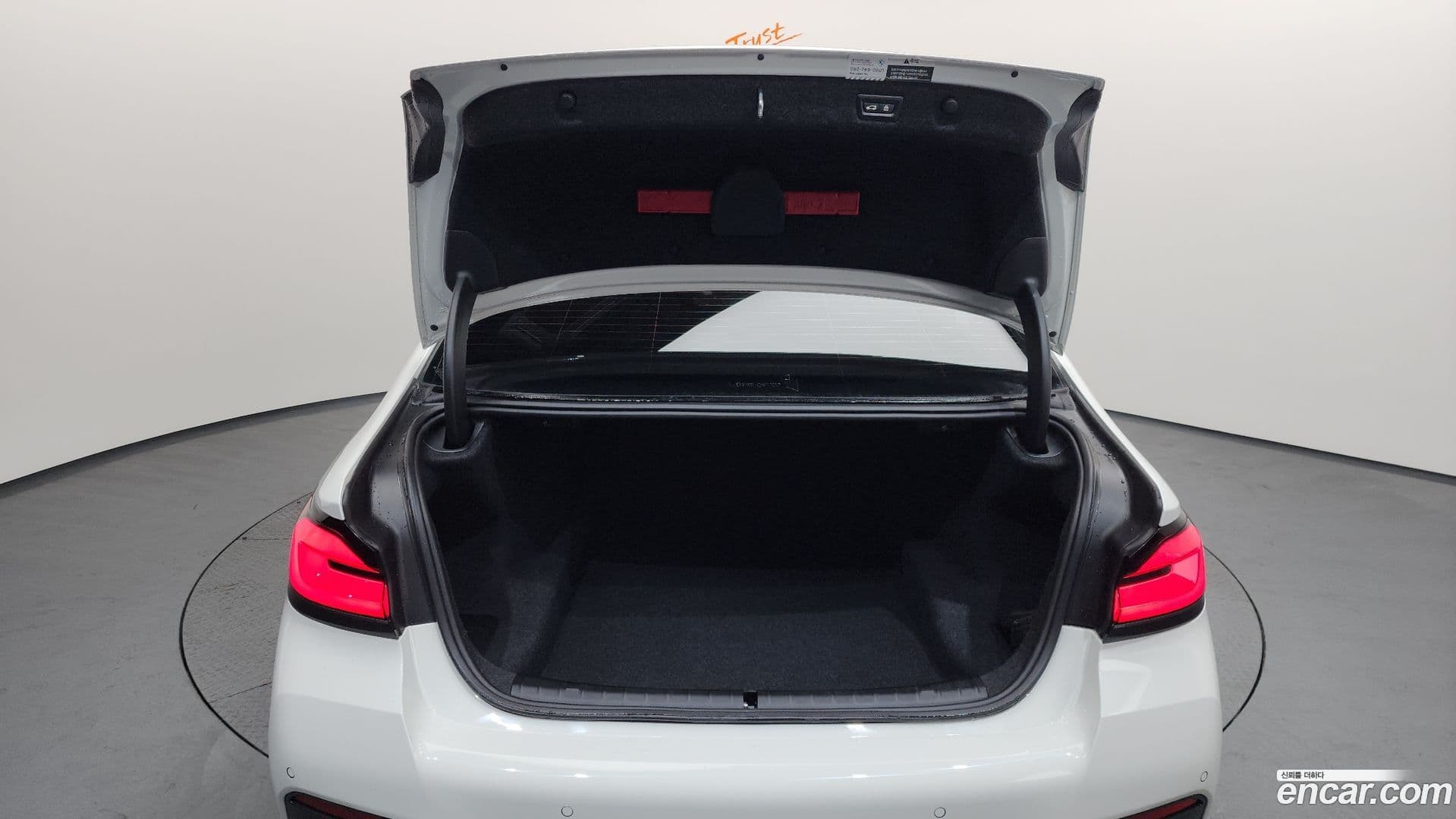 Main__Slider__Photo:5-Series BMW 2022.10-19