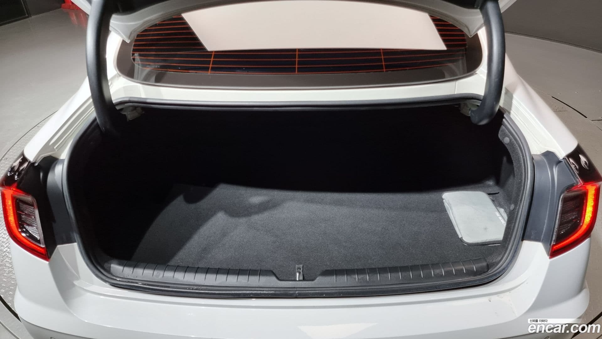 Main__Slider__Photo:Sonata Hyundai 2021.9-19