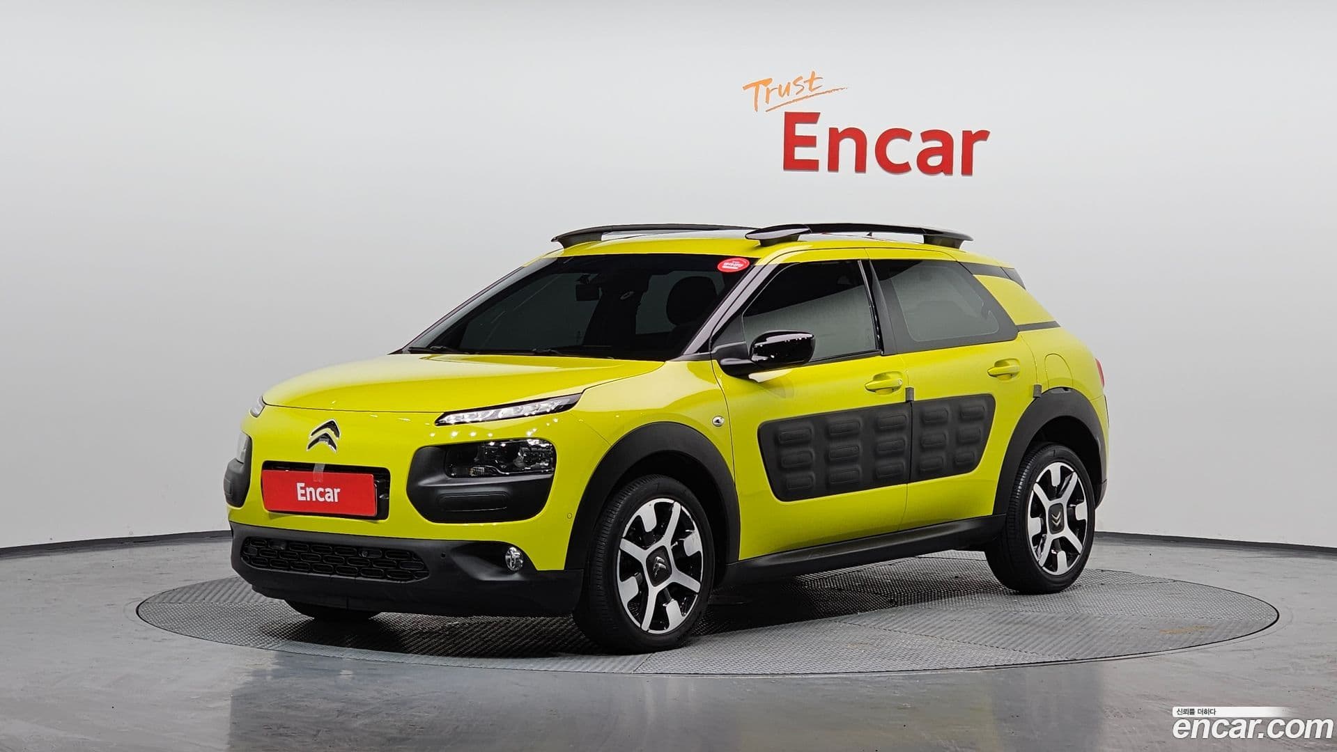 Main__Slider__Photo:C4 CACTUS Citroen-DS 2017.11-0