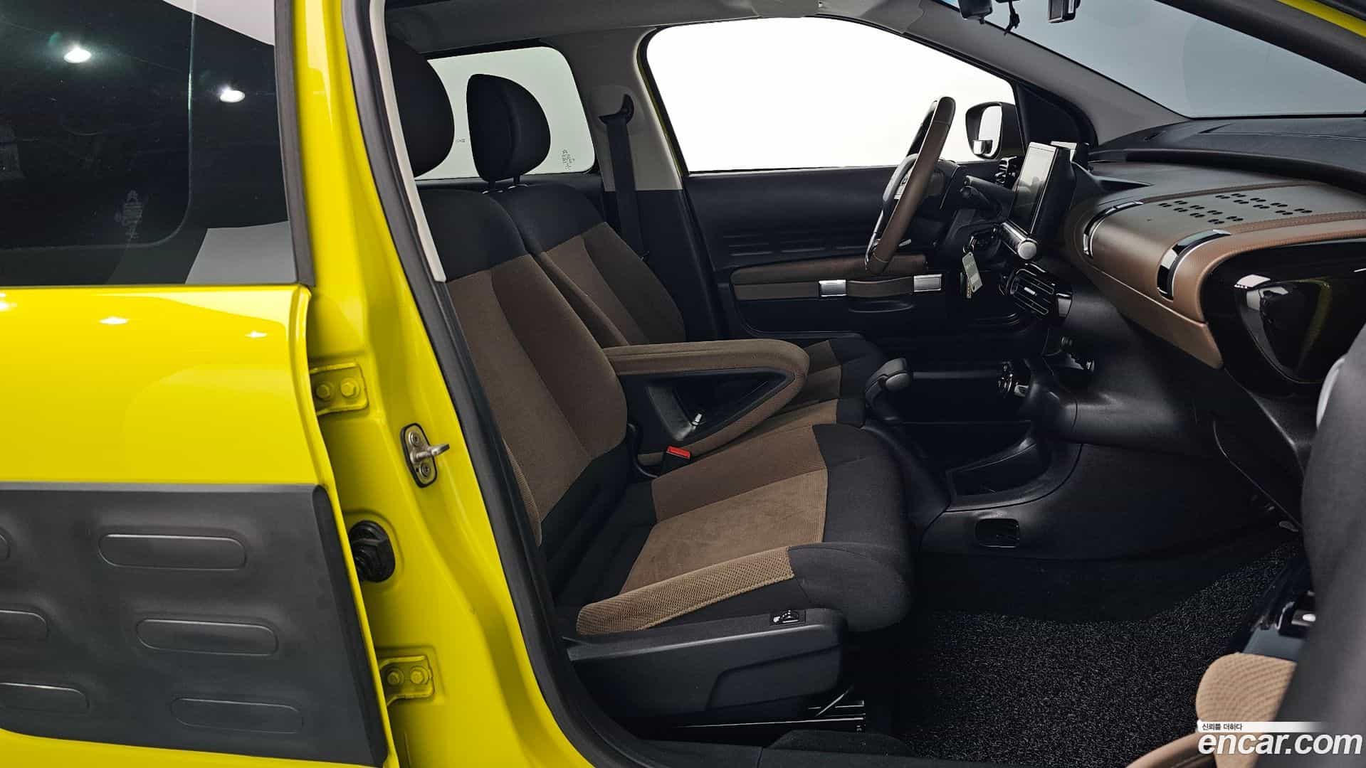 C4 CACTUS Citroen-DS 2017.11-INNER-010