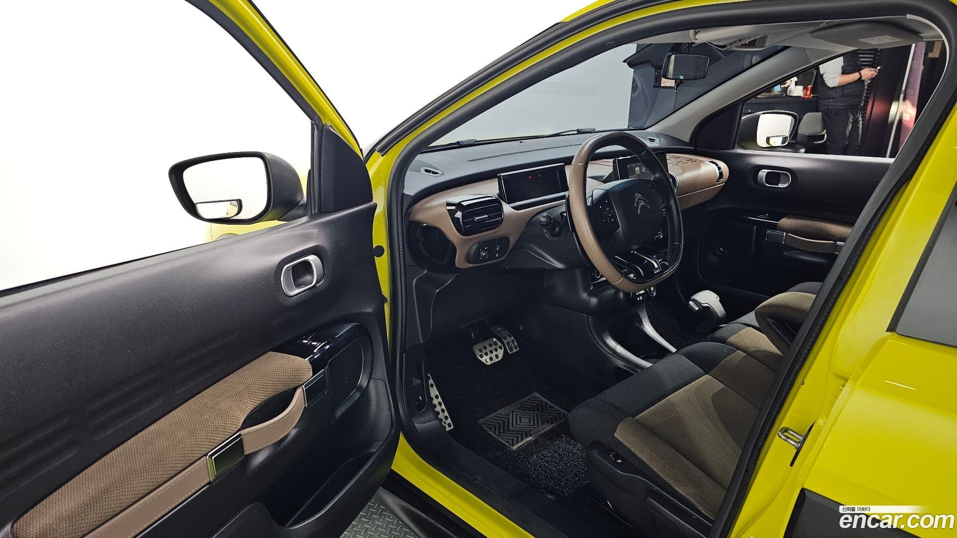 Main__Slider__Photo:C4 CACTUS Citroen-DS 2017.11-10