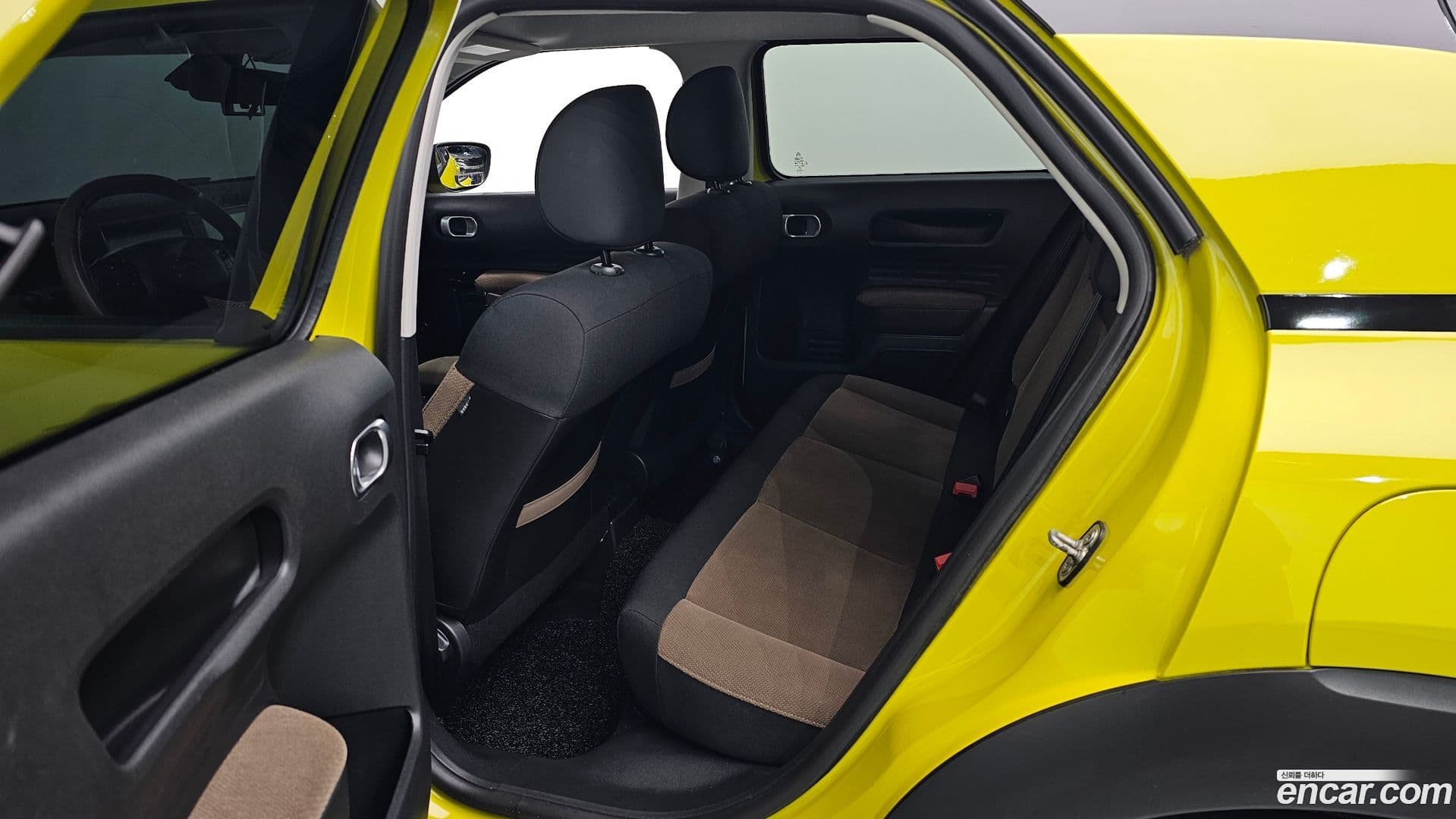 Main__Slider__Photo:C4 CACTUS Citroen-DS 2017.11-11