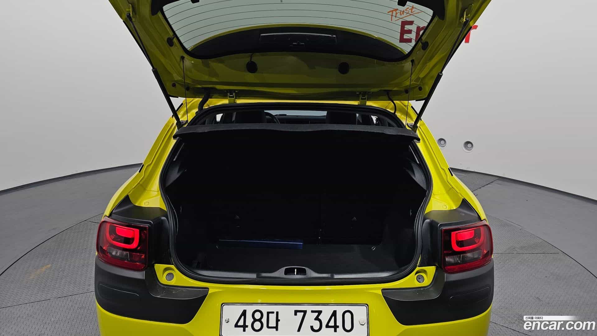 C4 CACTUS Citroen-DS 2017.11-OPTION-024