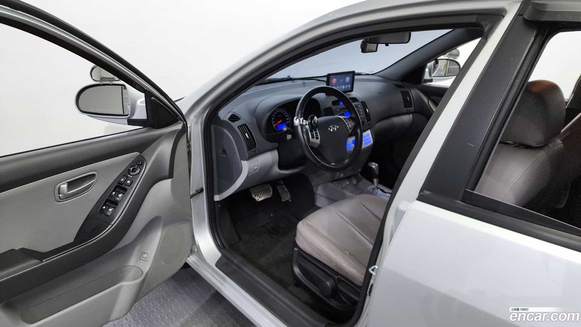 AVANTE Hyundai 2008.11-INNER-010