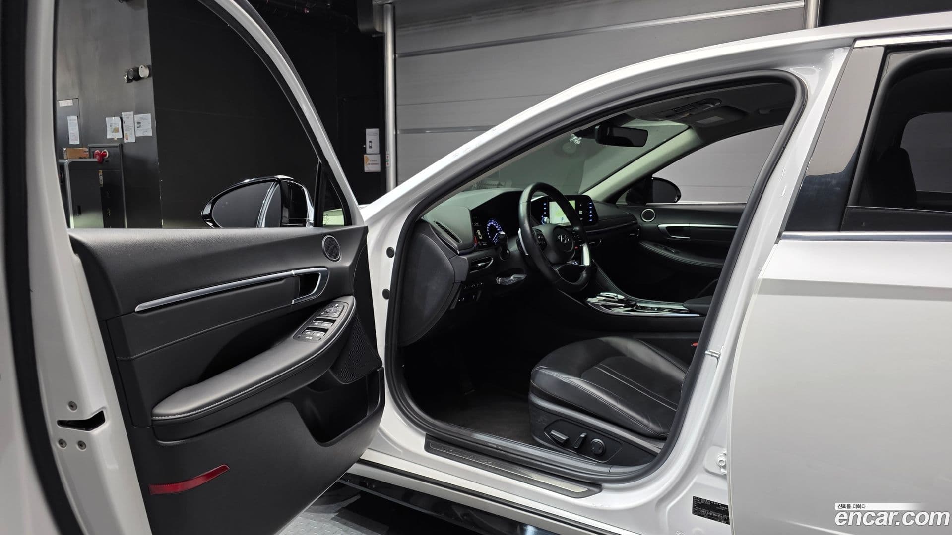 Main__Slider__Photo:Sonata Hyundai 2021.5-10