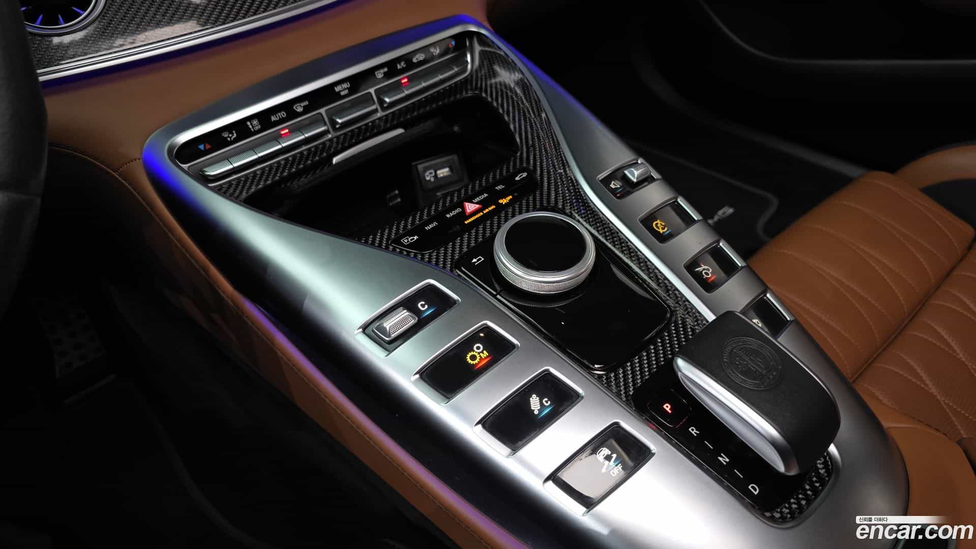 AMG GT Mercedes-Benz 2020.5-INNER-009