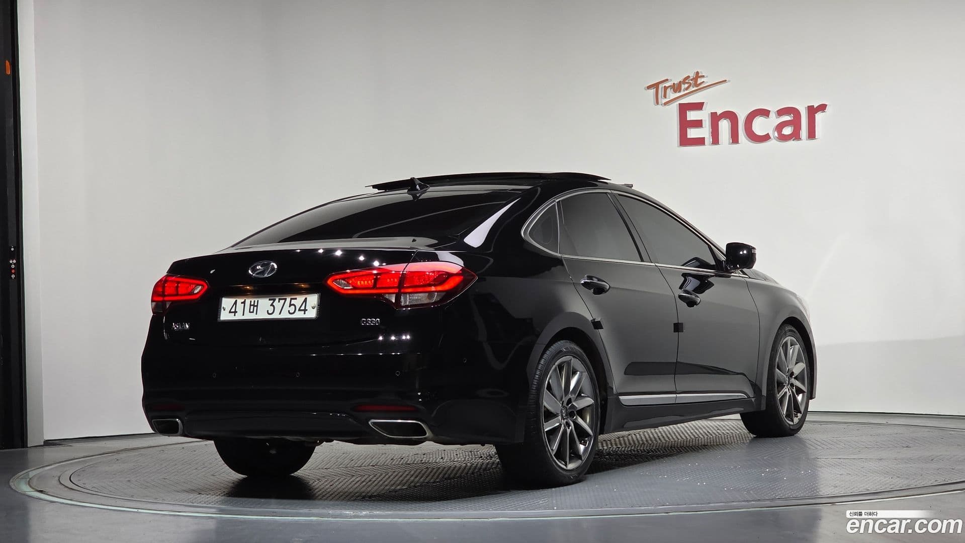 Main__Slider__Photo:Aslan Hyundai 2015.4-1