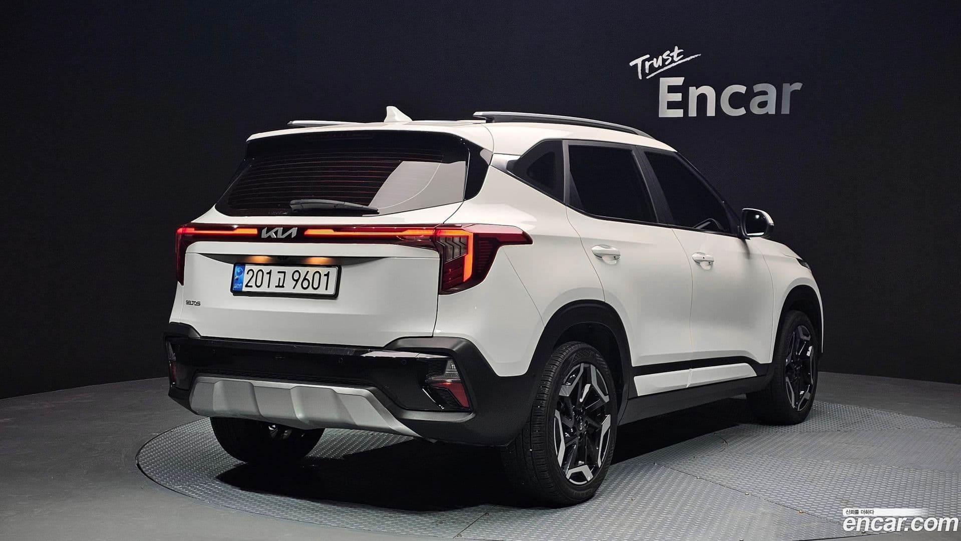 Main__Slider__Photo:Seltos Kia 2022.7-1