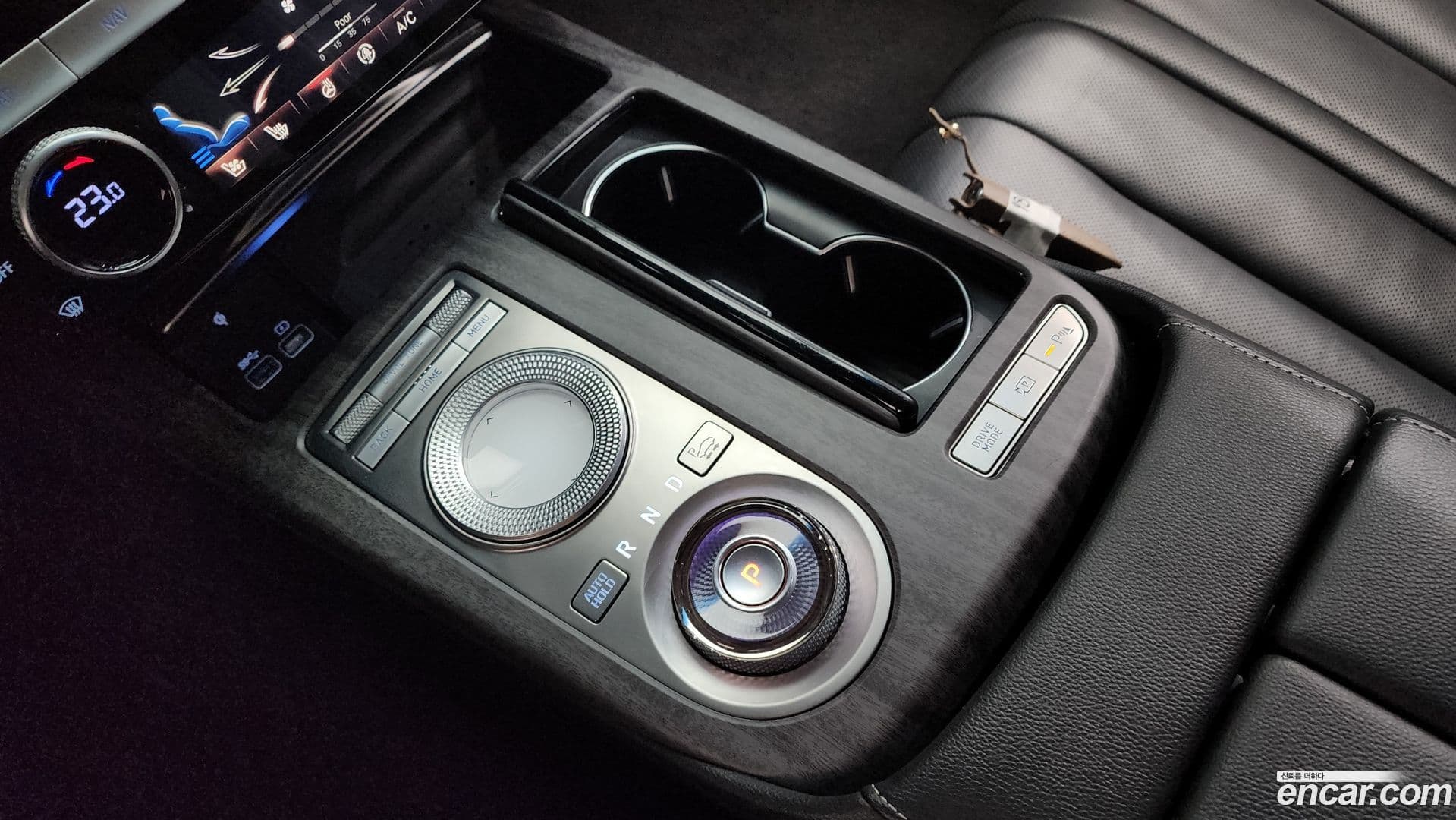 Main__Slider__Photo:G80 Genesis 2020.4-8