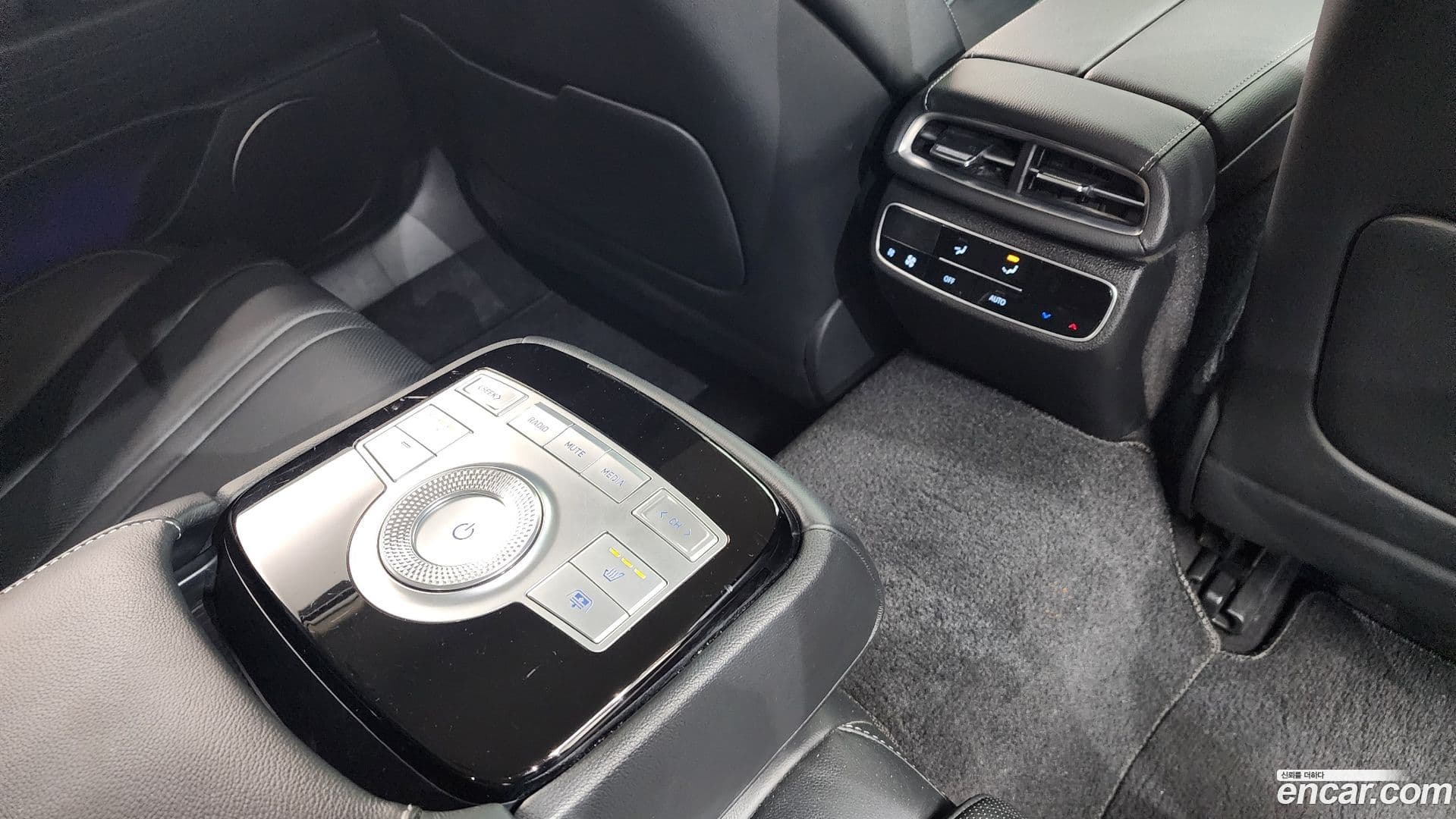 Main__Slider__Photo:G80 Genesis 2020.4-17