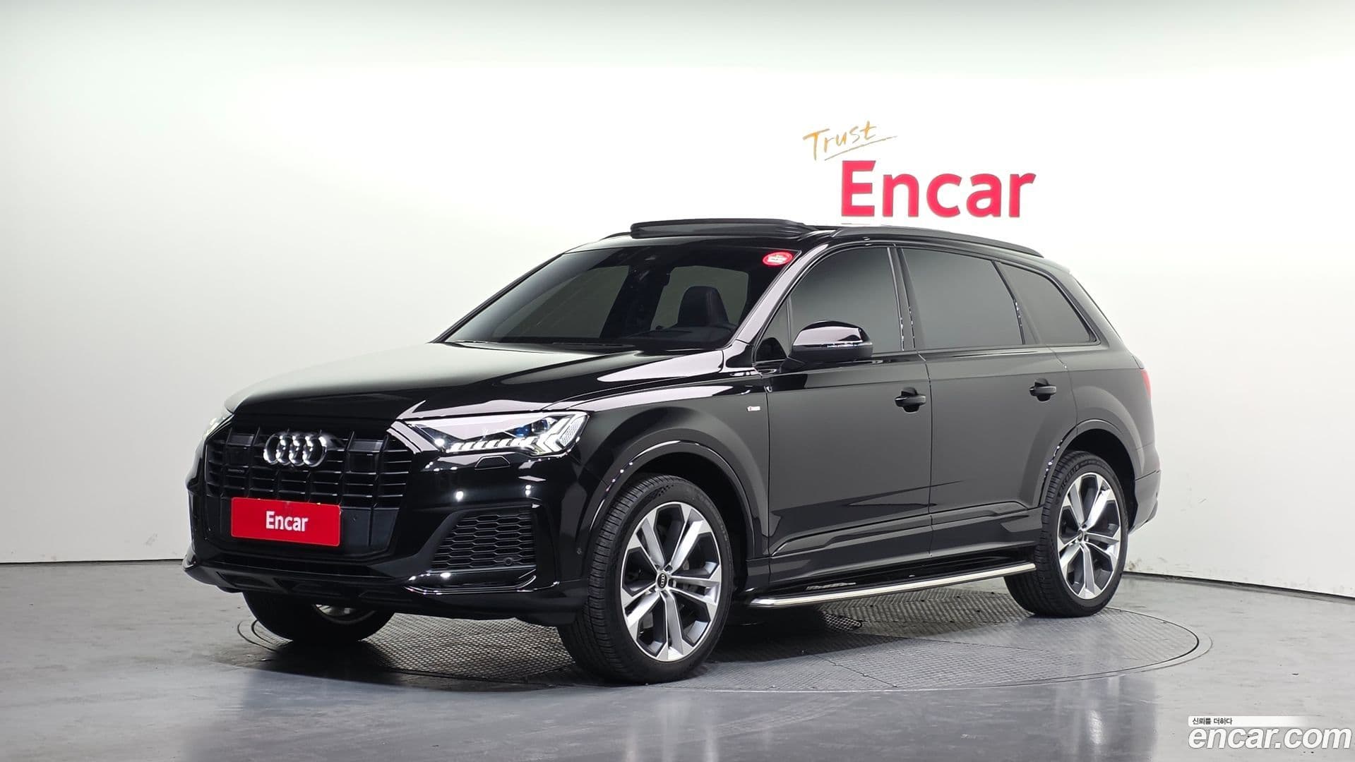 Main__Slider__Photo:Q7 Audi 2023.2-0